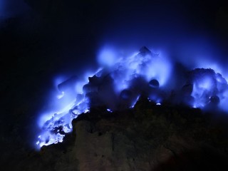 ijen1